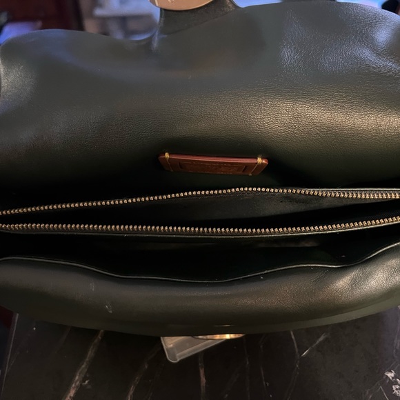 Coach, pillow tabby - Picture 7 of 7